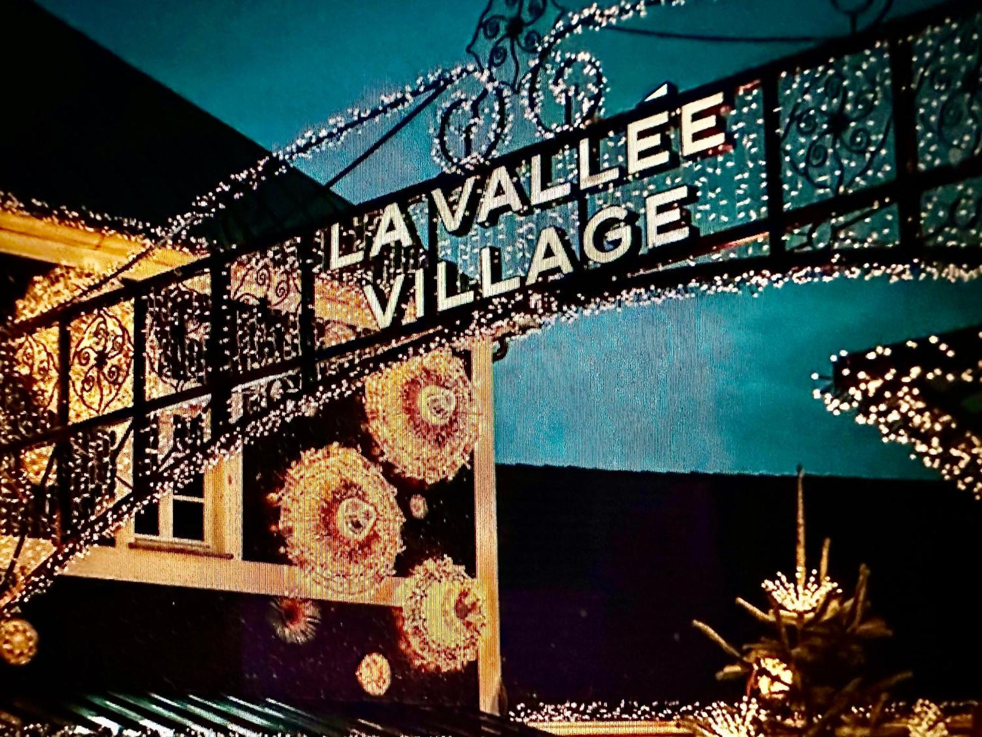 Appt Vue Place De Toscane - 4Min Disneyland-Paris Serris Eksteriør billede